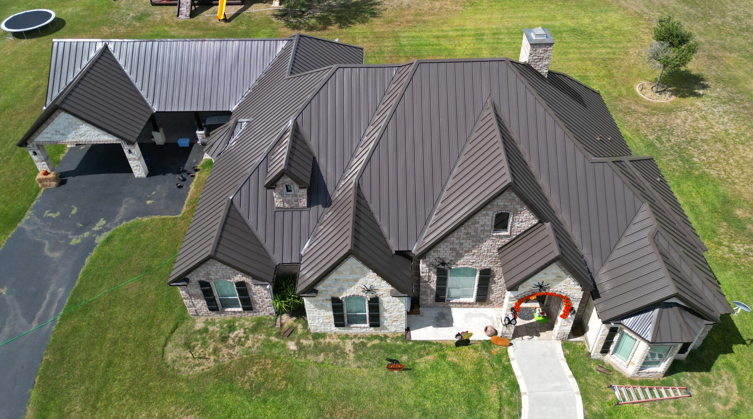 Metal Roofing in Alamo