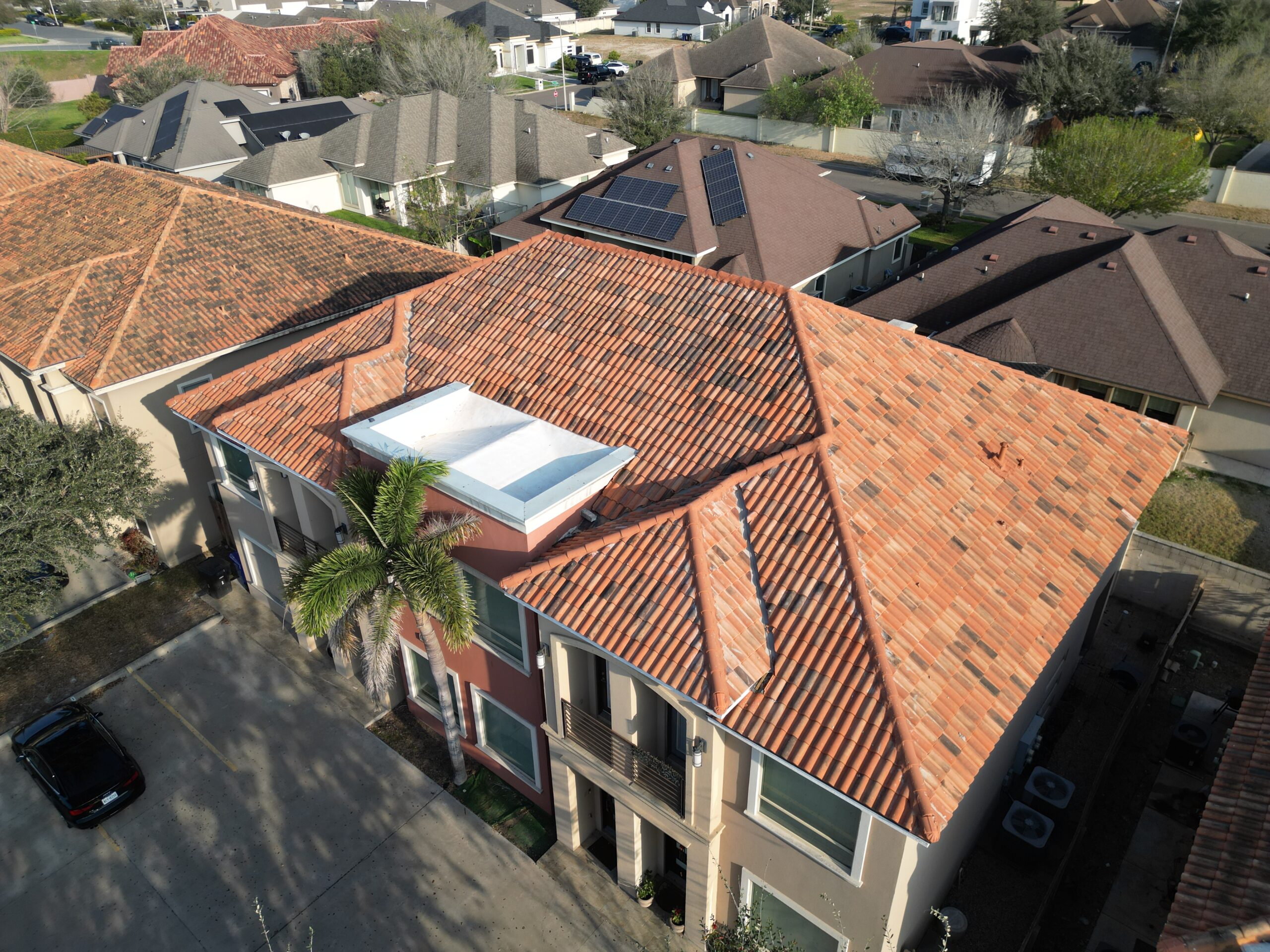 Tile Comercial roof maintenance McAllen